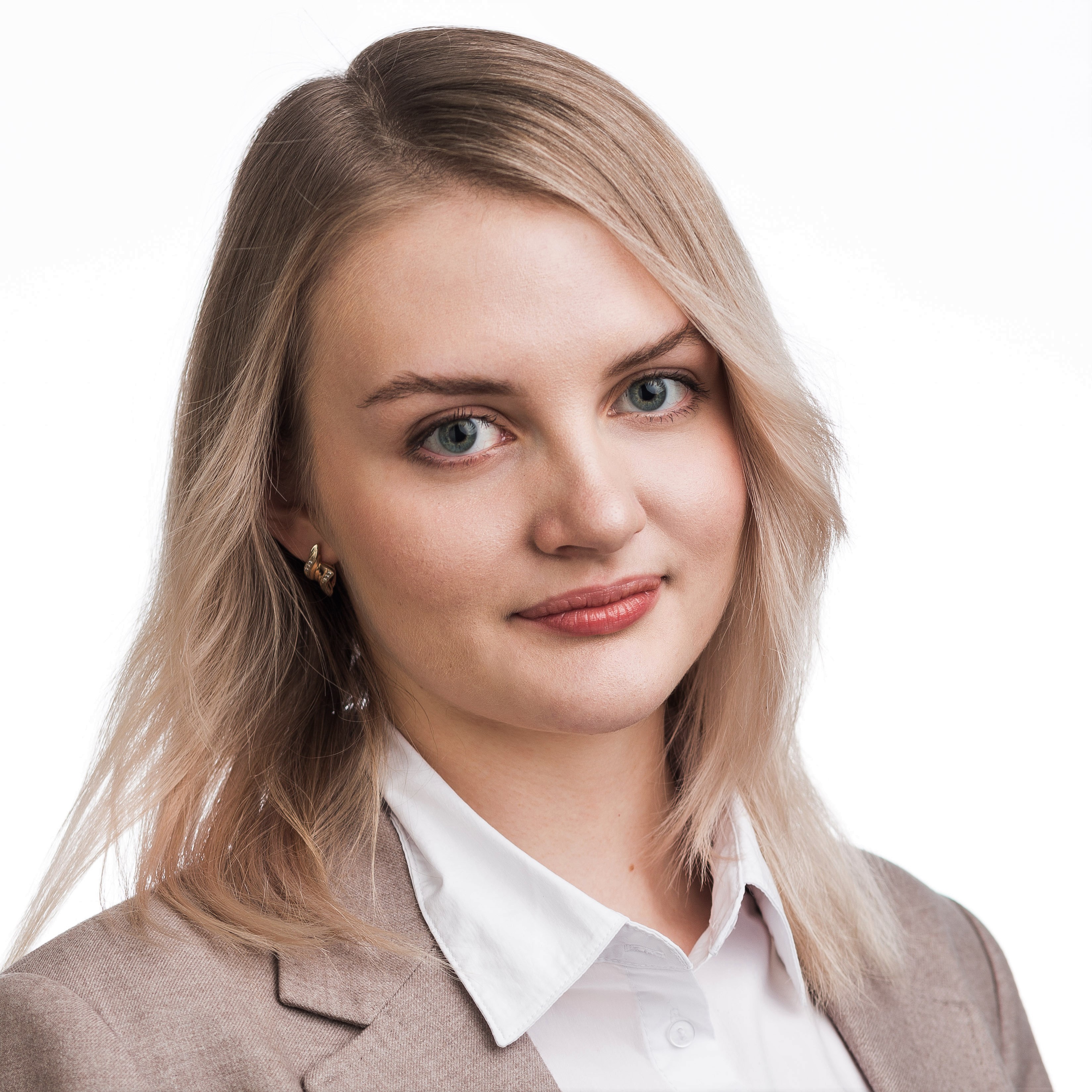 Алексеенко Арина